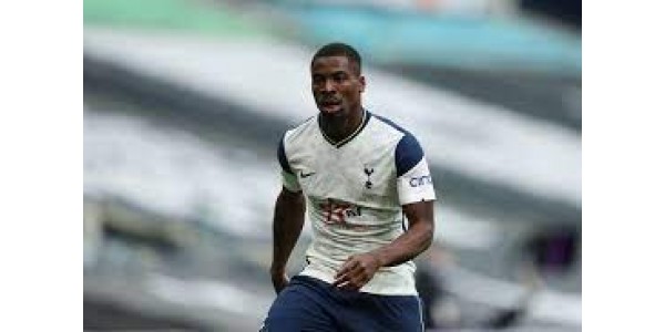 Serge Aurier liittyy vapaasti kilpailijaansa Serge Aurier liittyy vapaasti kilpailijaansa